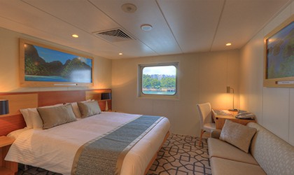 coral-discoverer-promenade-deck-stateroom