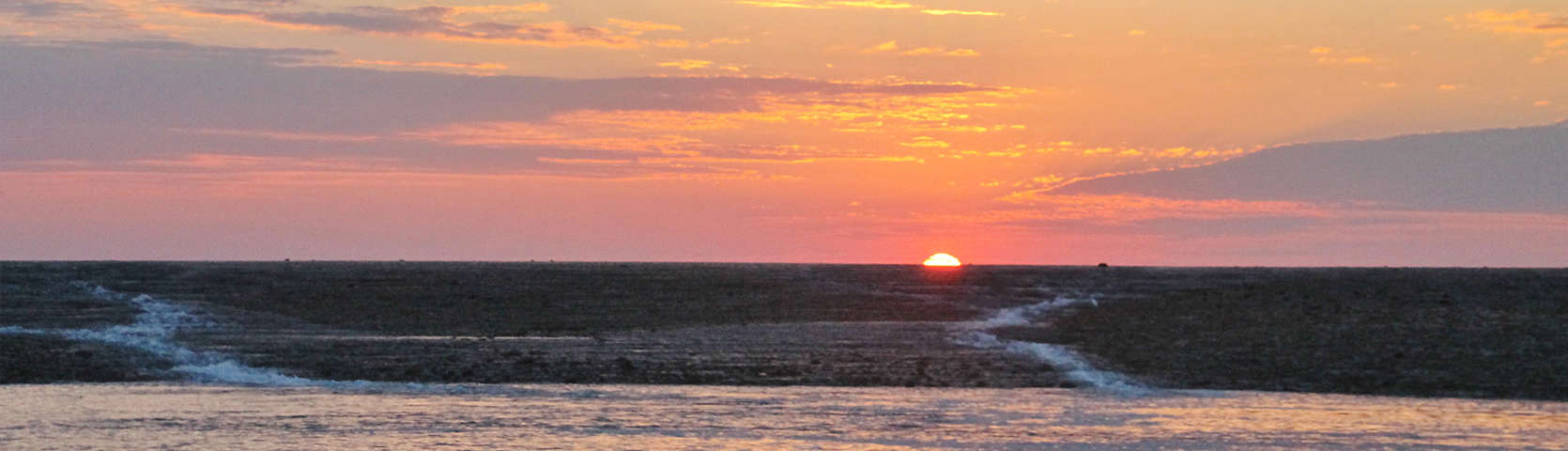 Montgomery Reef Banner
