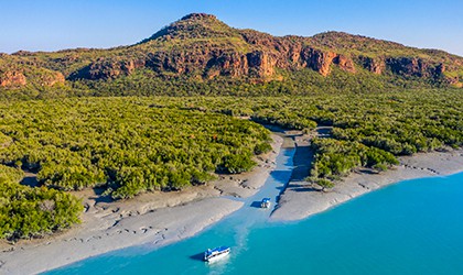 Xplorers-Heading-Up-Hunter-River-Mangrove-Creek