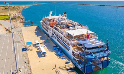 Adelaide-Wharf-Coral-Expeditions