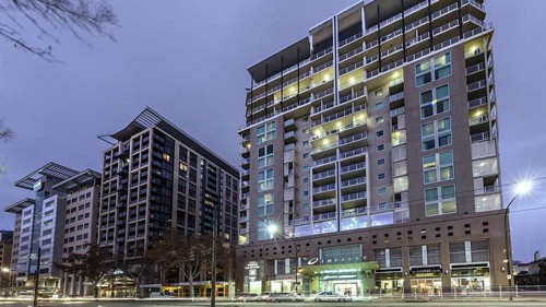 Adelaide - Oaks Adelaide Embassy Suites