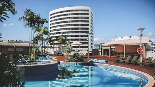 Cairns-Pullman Cairns International