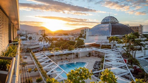Cairns-Pullman Reef Hotel & Casino