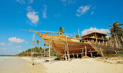 Phinisi Tana Beru