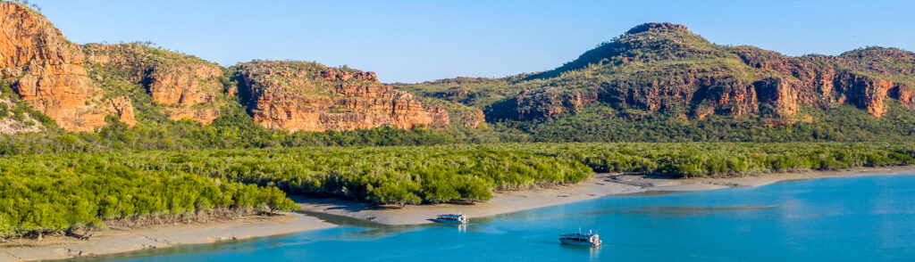 The-Kimberley-Cruise-Xplorers-Down-Hunter-River