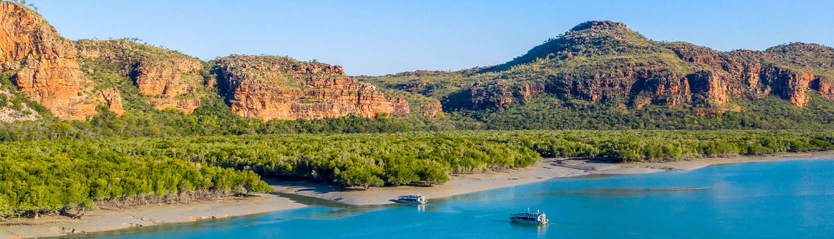 The-Kimberley-Cruise-Xplorers-Down-Hunter-River