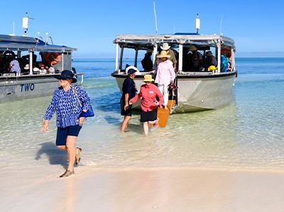 Xplorer Tender